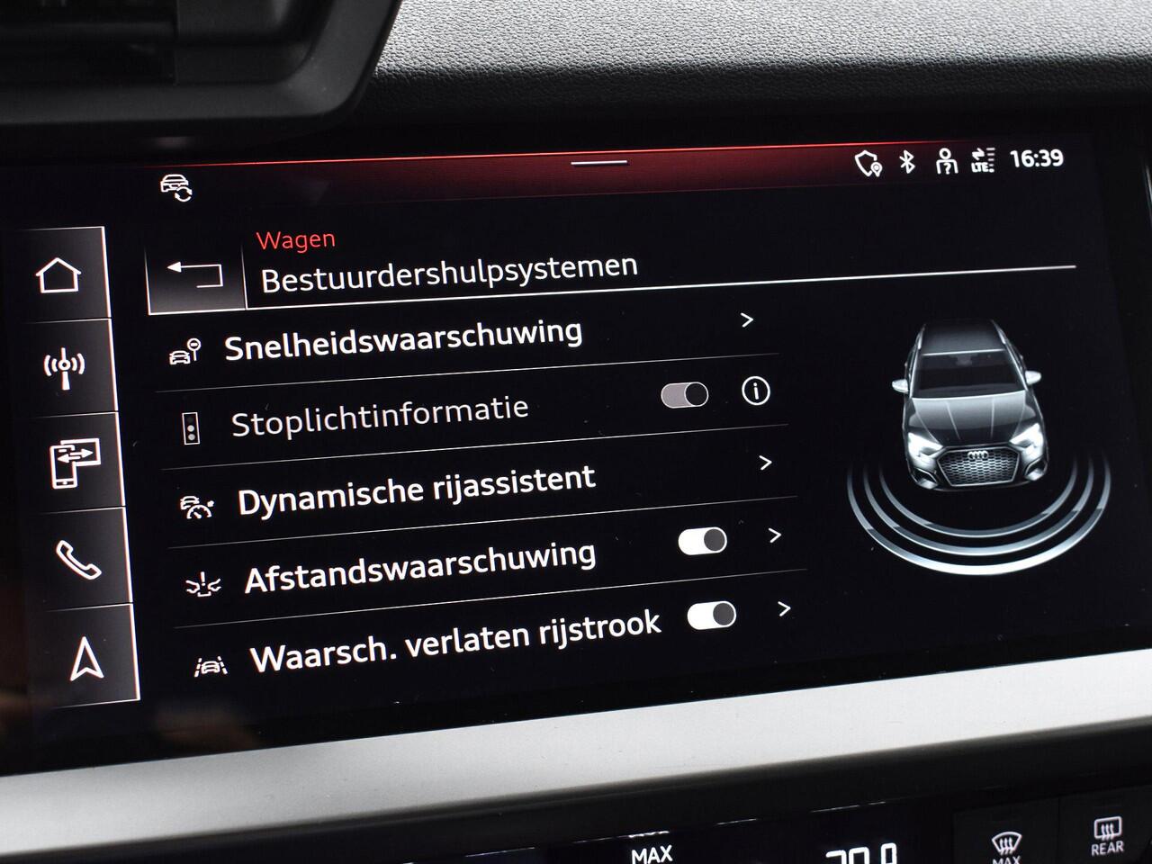 Audi A3 SPORTBACK 30 TFSI 110pk S-tronic Advanced edition · Apple/Android Car Play · Navigatie · P-Sensoren · Getint Glas · Parkeer Assistent · 17'' Inch · Garantie t/m 18-01-2027 of 100.000km