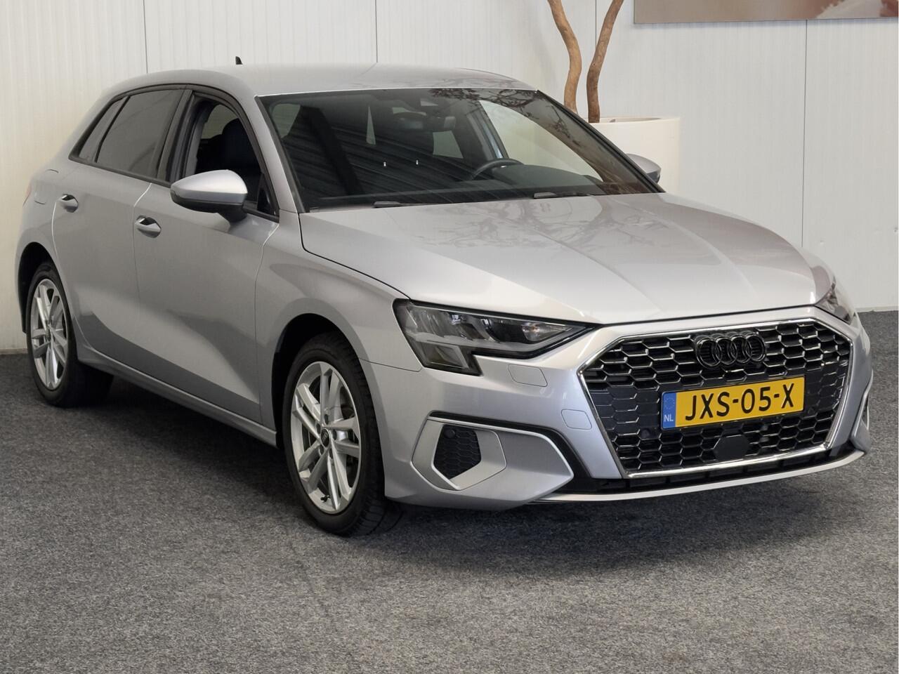 Audi A3 SPORTBACK 40 TFSI E EDITION PHEV AUTOMAAT VIRTUAL DASHBOARD STUUR FLIPPERS MET WINTERSET APPLE CARPLAY NAVIGATIE STOELVERWARMING ZEER MOOI !! 3010