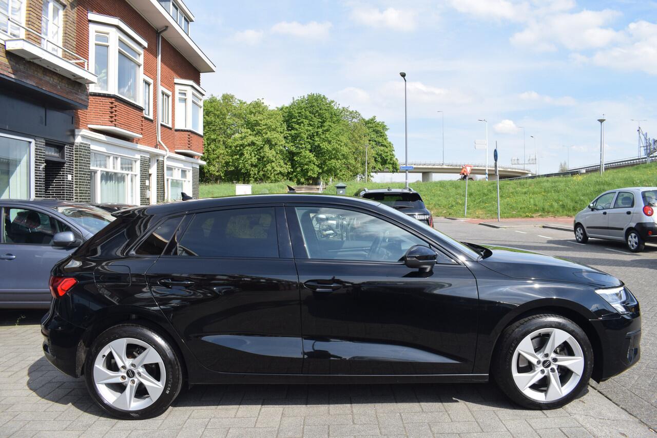 Audi A3 SPORTBACK 30 TFSI Business edition Sportstoelen Apple Carplay