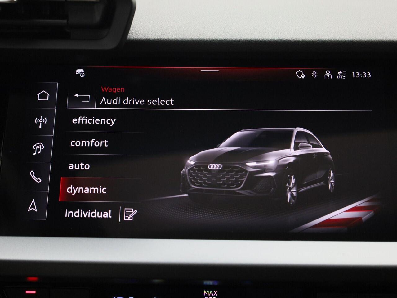 Audi A3 SPORTBACK 45 TFSIe 272PK S Line Competition · Panoramadak · Drive select · Camera + Parkeersensoren · Garantie tot april 2027