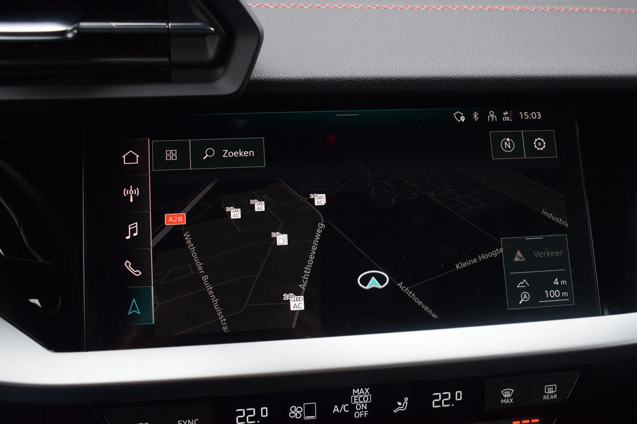 Audi A3 SPORTBACK 45 TFSI e S-line Competition | RS stoelen | Pano | 19"