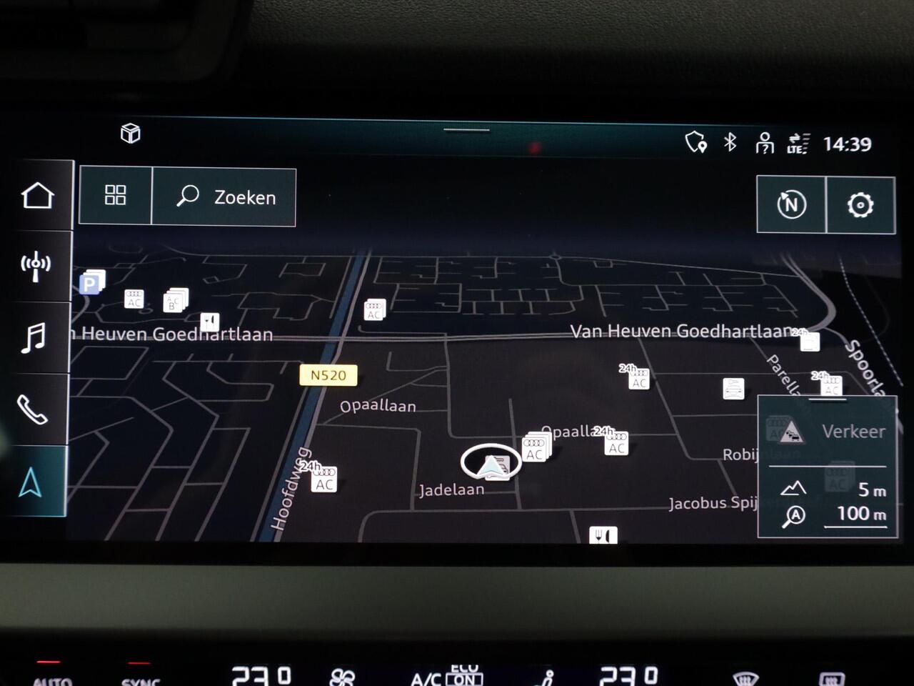 Audi A3 SPORTBACK 40 TFSI e Advanced edition 204 pk S-tronic | SOH 99% | Navigatie | Panoramadak | Parkeersensoren (Park assist) | Achteruitrijcamera | Stoelverwarming | S-Line exterieur |