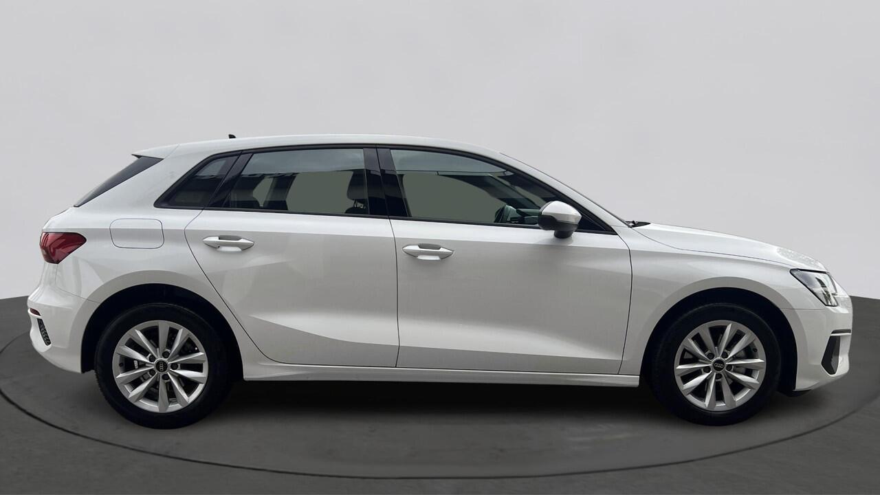 Audi A3 SPORTBACK 30 TFSI 110Pk Pro Line / Parkeerhulp Achter / Carplay