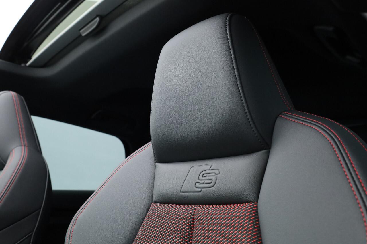 Audi A3 SPORTBACK 35 TFSI | Pano | Afn. Trekhaak | Sportstoelen | Apple CarPlay | Stoelverw. | Camera | 17"