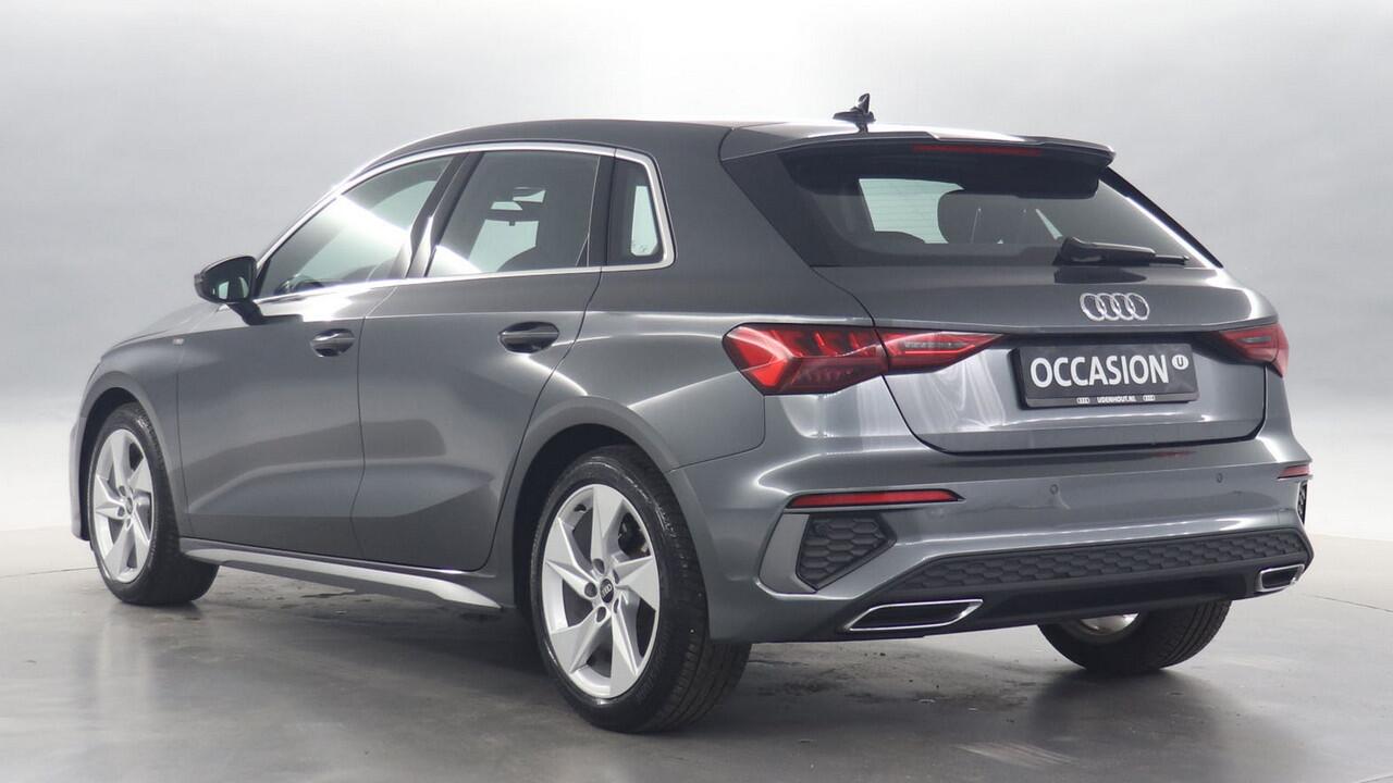 Audi A3 SPORTBACK 30 TFSI 110pk S Edition S-Tronic / Navigatie / Parkeersensoren / LED