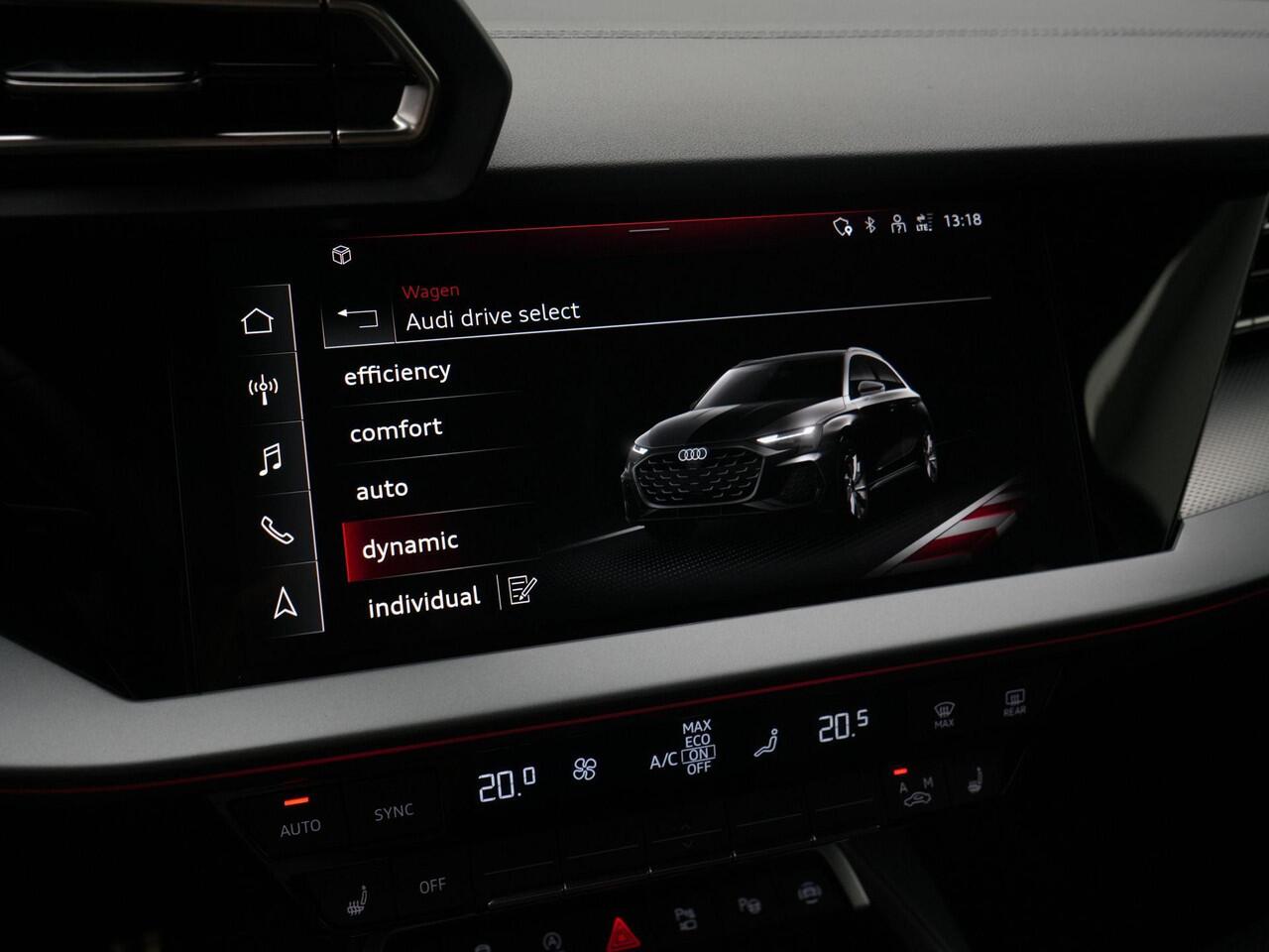 Audi A3 SPORTBACK 35 TFSI 150 pk S-tronic S edition / S-Line | Panoramadak | Sonos | Achteruitrijcamera | Stoelverwarming