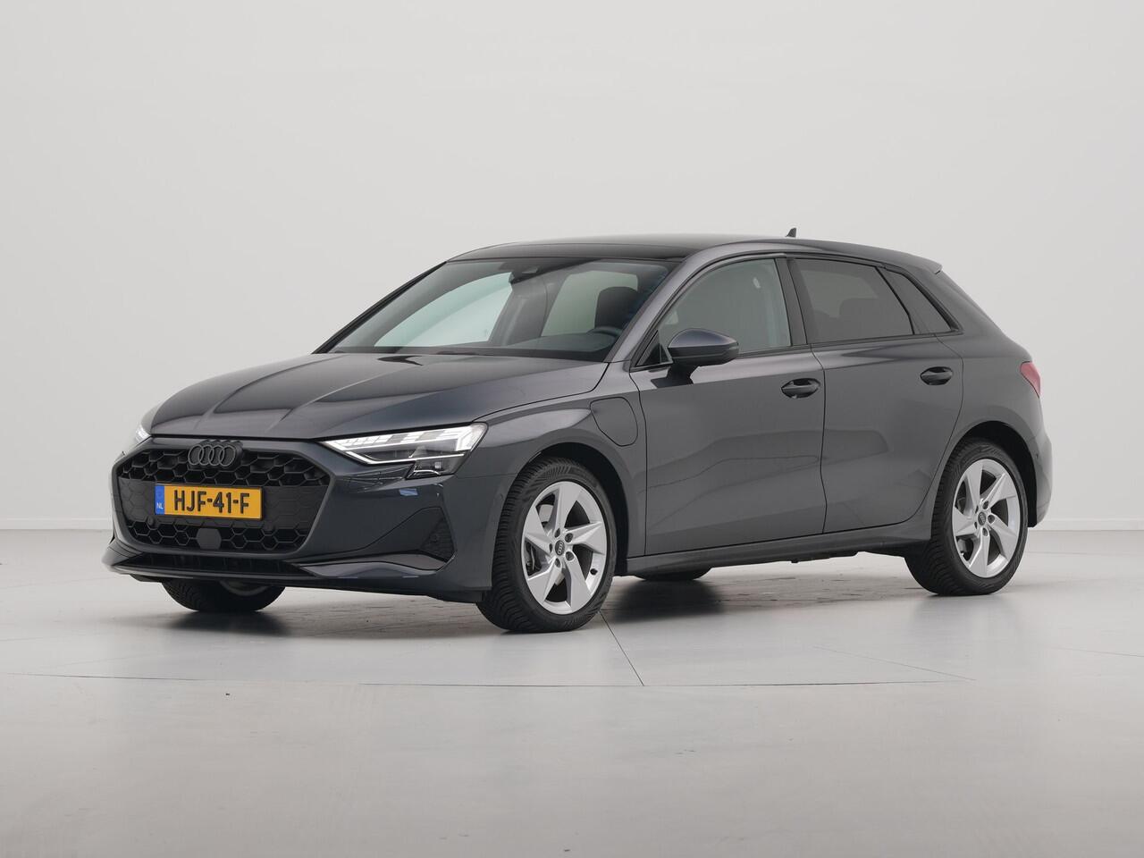 Audi A3 SPORTBACK 40 TFSI e 204pk Advanced edition Panorama Stoelverwarming Navigatie Acc Pdc Carplay 52