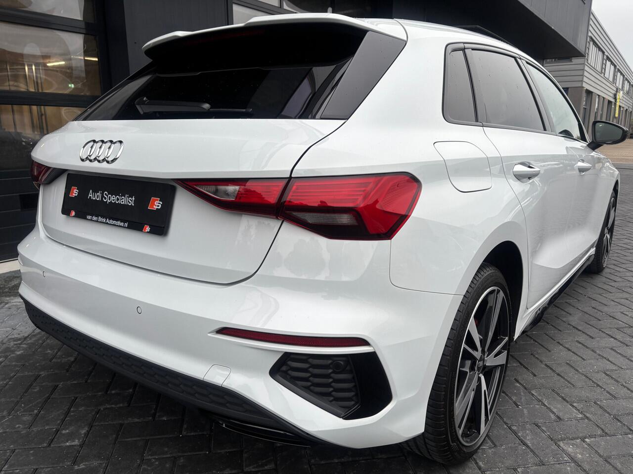 Audi A3 SPORTBACK 45 TFSI e-tron 245 pk S-line Competition