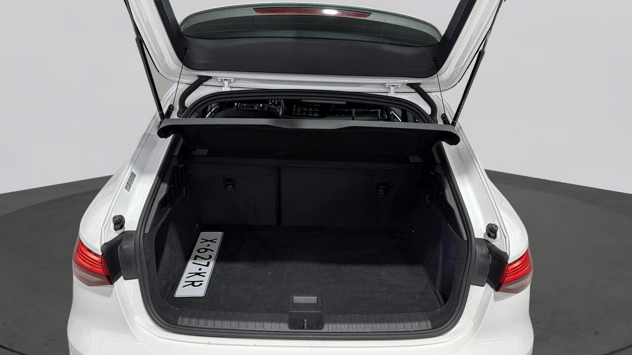 Audi A3 SPORTBACK 30 TFSI Pro Line / Trekhaak