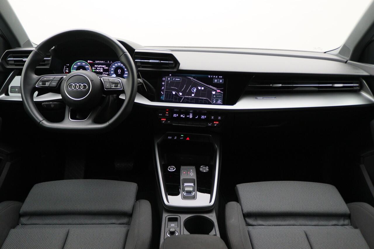 Audi A3 SPORTBACK 45 TFSI e S edition Competition Virtual Cockpit, Standkachel, Cruise, Navigatie, Bluetooth, Climate, PDC, 19''