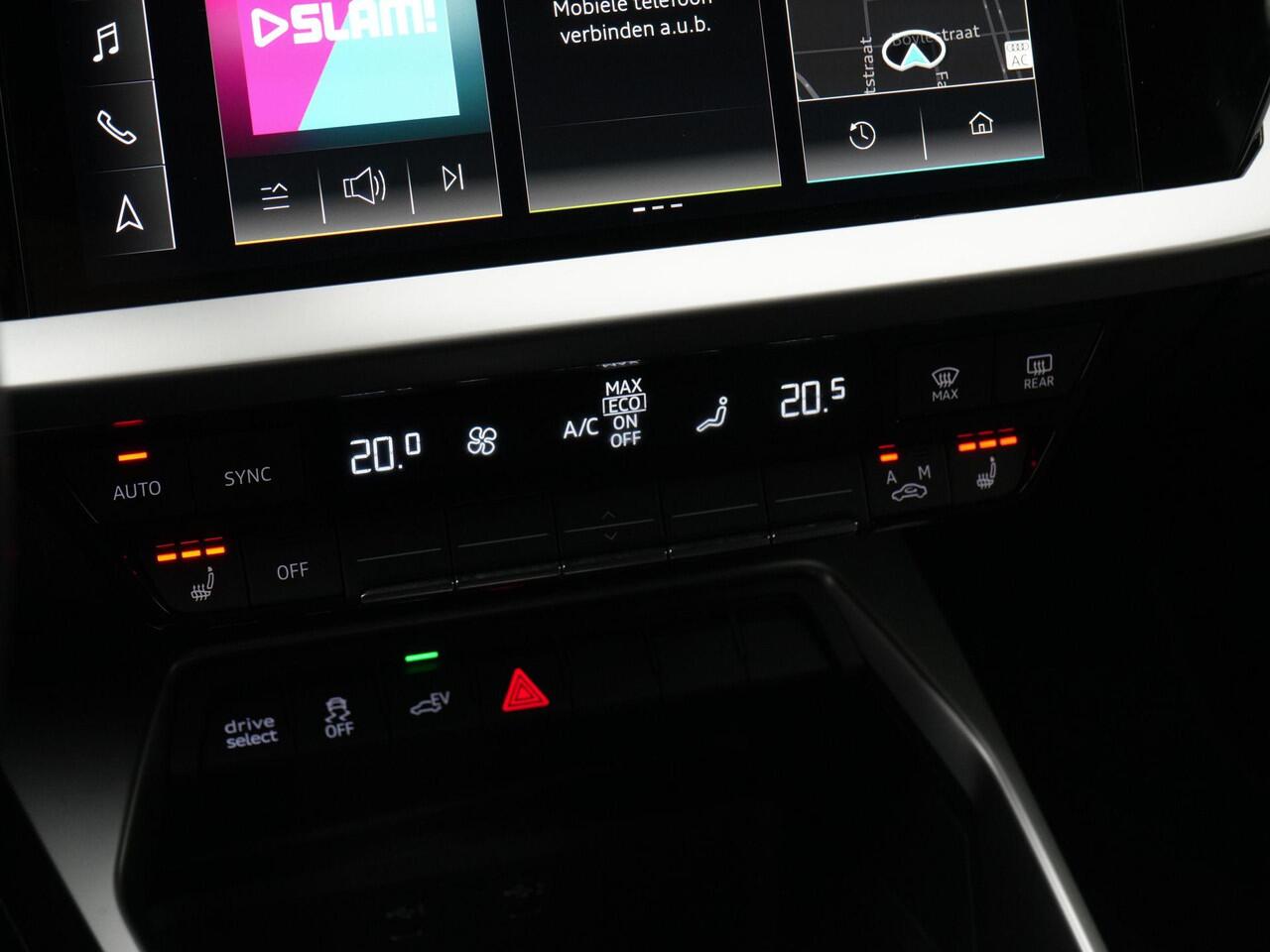 Audi A3 SPORTBACK 45 TFSI e 245 pk S-tronic S edition Competition | LED koplampen | Trekhaak | Stoelverwarming | Sportstoelen | Standkachel | Remklauwen rood | 18 inch