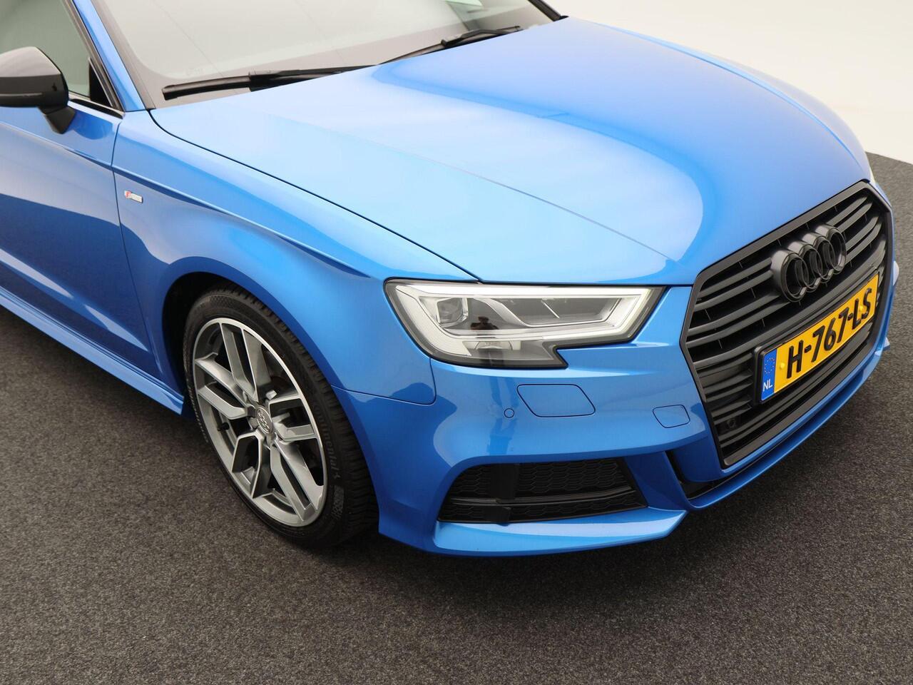 Audi A3 SPORTBACK 35 TFSi 150 Pk Automaat S-Line | Trekhaak | Panorama Dak | Sensoren | LED | Adaptive Cruise | Privacy Glass | Bluetooth | Navigatiesysteem | 18 Inch | 107.708 Km!!