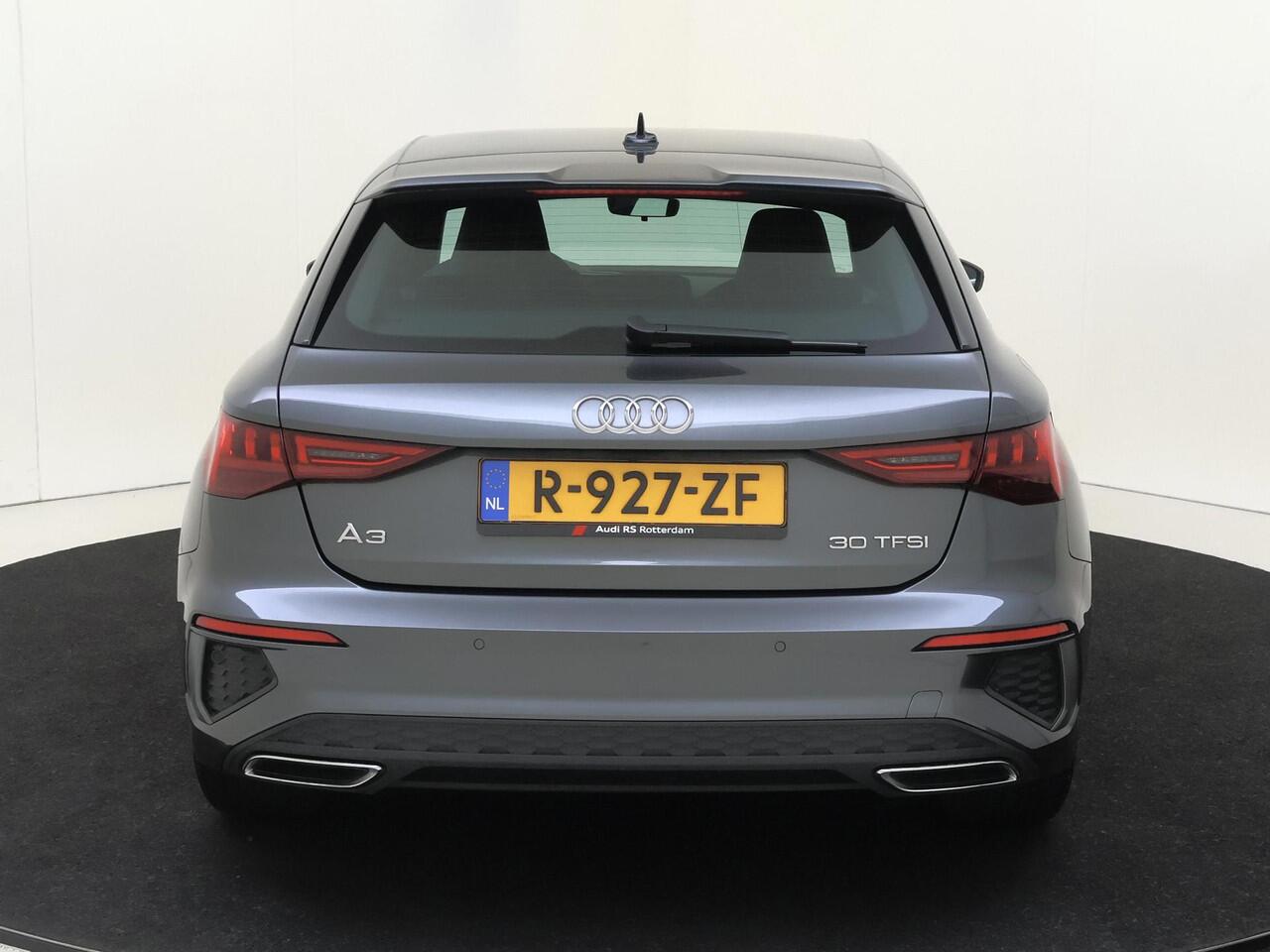 Audi A3 SPORTBACK 30 TFSI S edition | Parkeerassistent | Cruise control | CarPlay | Parkeersensoren | Navigatie | Climate Control | Audi virtual cockpit |