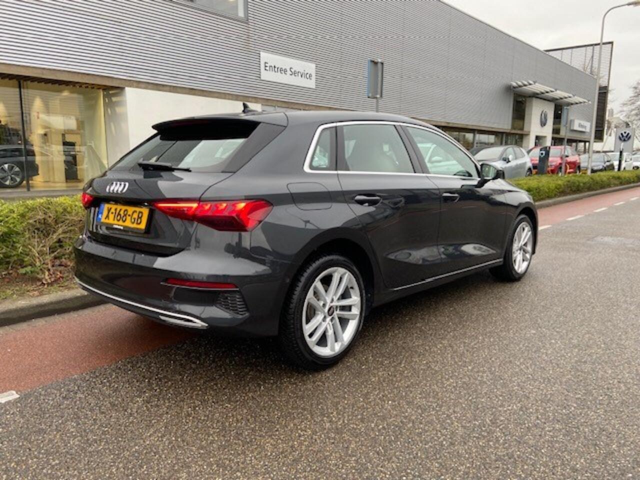 Audi A3 SPORTBACK 40 TFSI e 204PK Advanced edition / Navigatie / Leder / Camera / App. connect / stoelverwarming / Parkeersensoren V+A / Achteruitrijcamera / 17''LMV