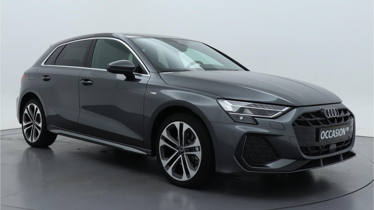 Audi A3 SPORTBACK 40 TFSI e 204pk PHEV S edition | 18" LMV | Camera | Stoelverwarming | Carplay |