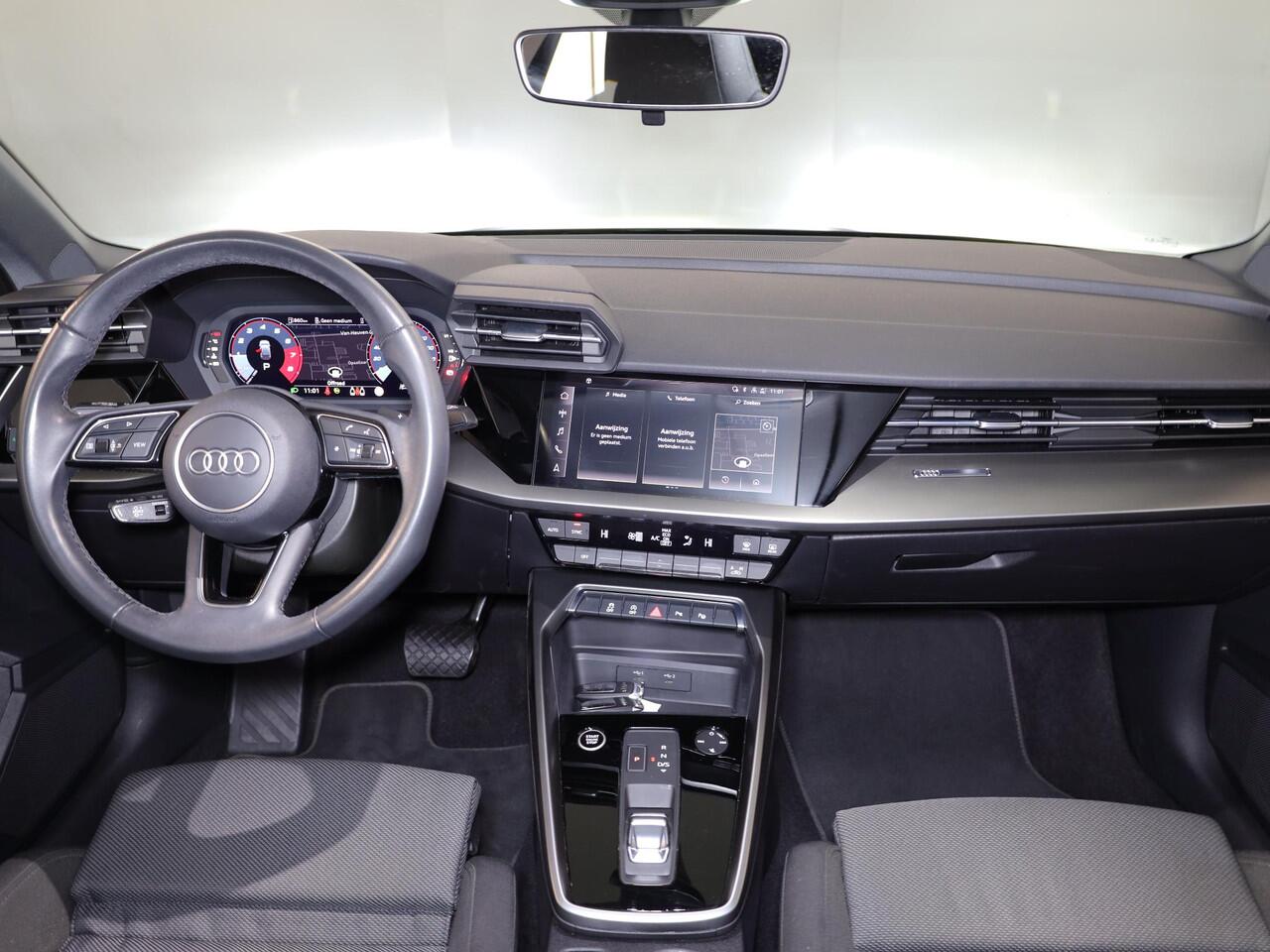 Audi A3 SPORTBACK 30 TFSI Advanced edition 110pk | Parkeer assistent |17 inch | Climatronic | Virtual cockpit |