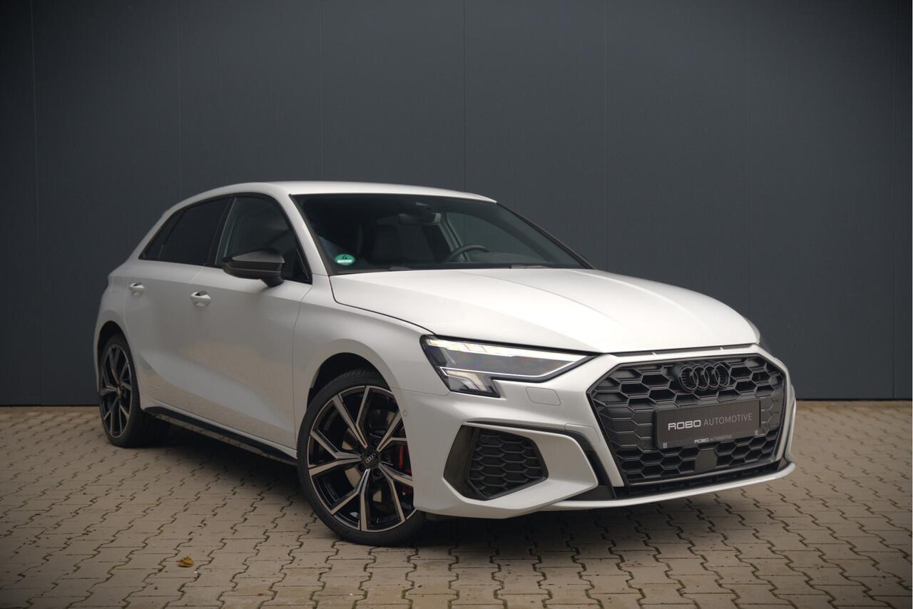 Audi A3 SPORTBACK 45 TFSI e S edition Competition | S-Line | RS Seats | Stoelverwarming | Camera | Navigatie | Cruise Control | LED | Keyless | Virtual Cockpit | Apple Carplay | Parkeersensoren |