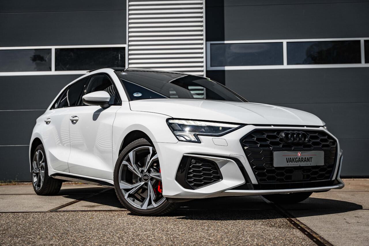 Audi A3 SPORTBACK 45 TFSI e S edition Competition |Pano |RS Zetels Alcantara |Camera