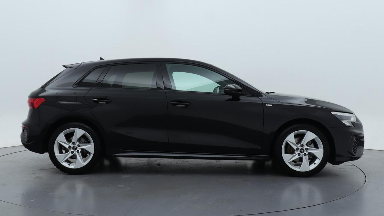 Audi A3 SPORTBACK 35 TFSI 150PK S edition | Audi Sound | Privacy glass | Zwart optiek | Carplay |
