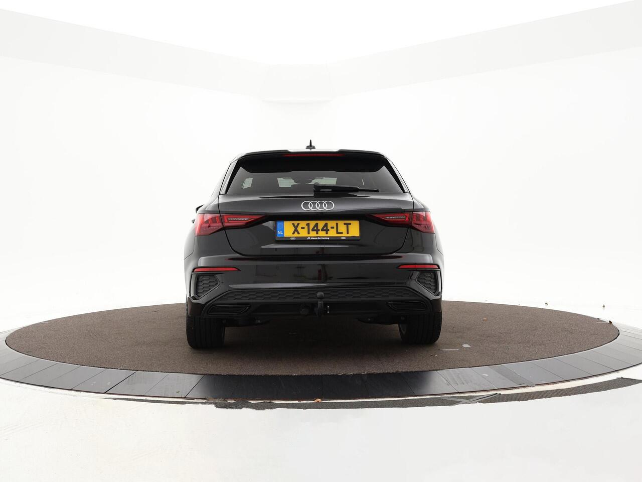 Audi A3 SPORTBACK 45 TFSIe 245pk S-Tronic S Edition Competition · Apple/Android Car Play · Navi · P-Sensoren · Stoelverwarming · Trekhaak · 17'' Inch · Garantie t/m 05-01-2028 of 100.000km