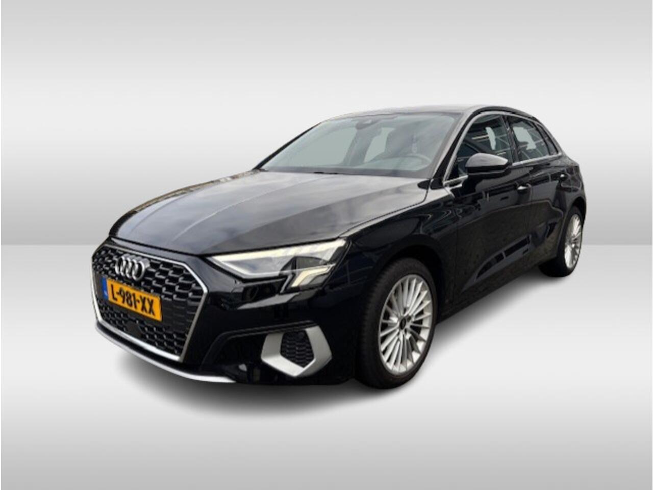 Audi A3 SPORTBACK 30 TFSI Business edition S-Tronic Navigatie / Parkeersensoren / LED verlichting / Airco-Clima / 17"LM velgen