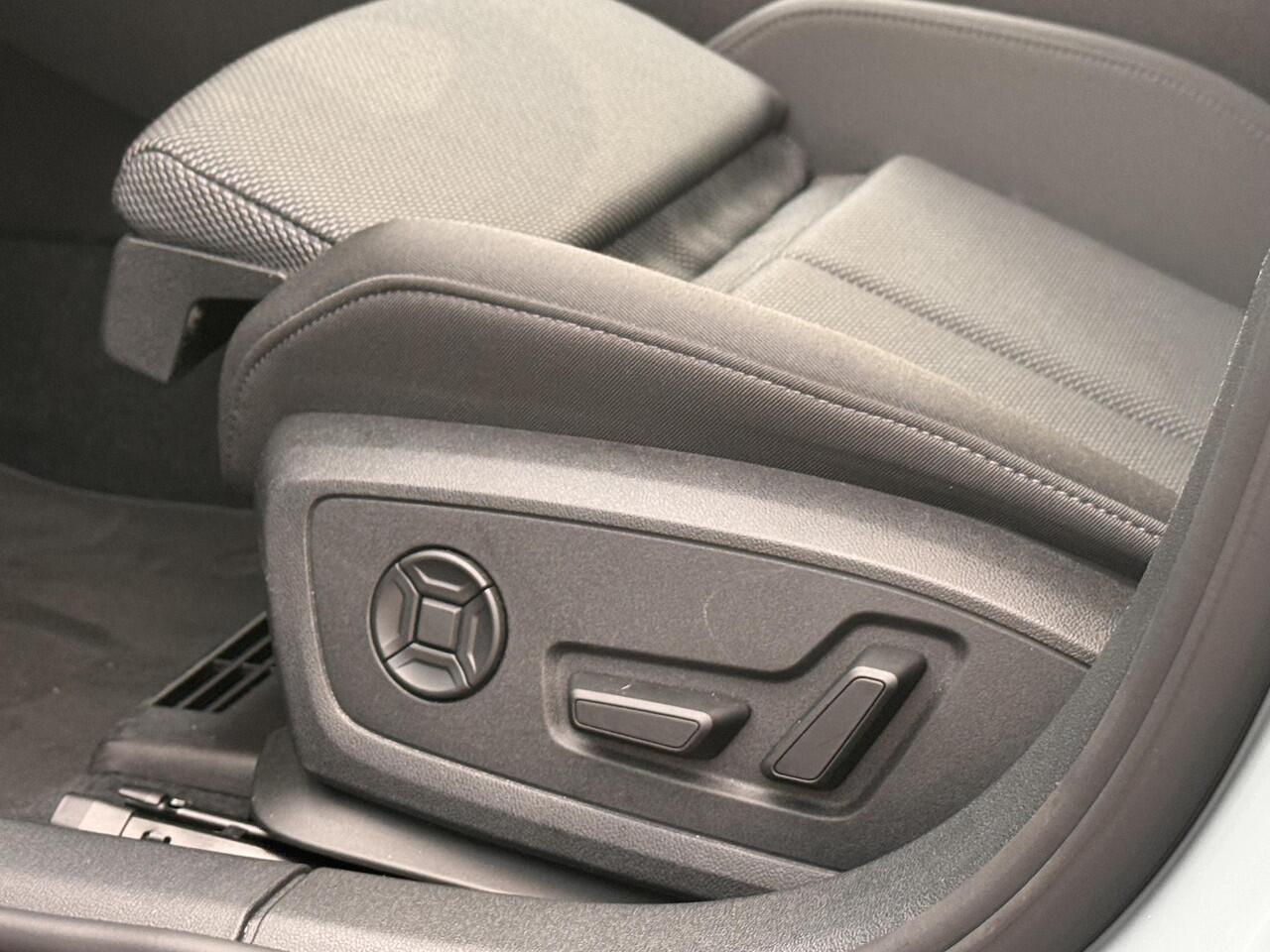 Audi A3 SPORTBACK allstreet 35 TFSI Advanced edition 150PK S-tronic | Ambient + | Elektrische verstelbare stoel | Elektrische achterklep | Parkeersensoren voor + achter |