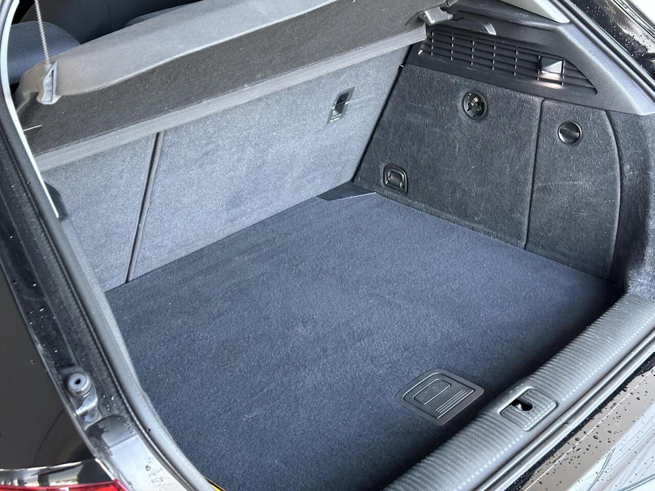 Audi A3 SPORTBACK 35 TFSI CoD Advance Sport | NAVIGATIE | STOELVERWARMING | PARKEERSENSOREN ACHTER