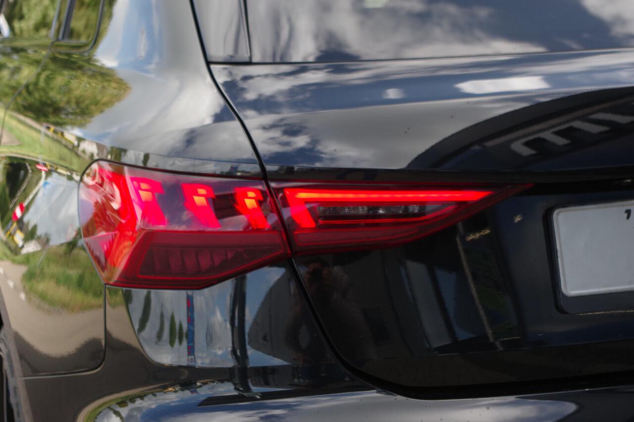 Audi A3 SPORTBACK 45 TFSI e 245 PK S-Line Edition Competition PHEV, Panoramadak, RS-Bekleding, Camera