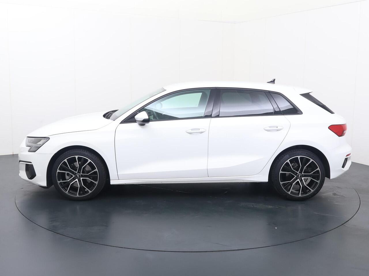 Audi A3 SPORTBACK 30 TFSI Pro Line | 110 PK | LED verlichting | Cruise control | Apple Carplay/Android Auto |