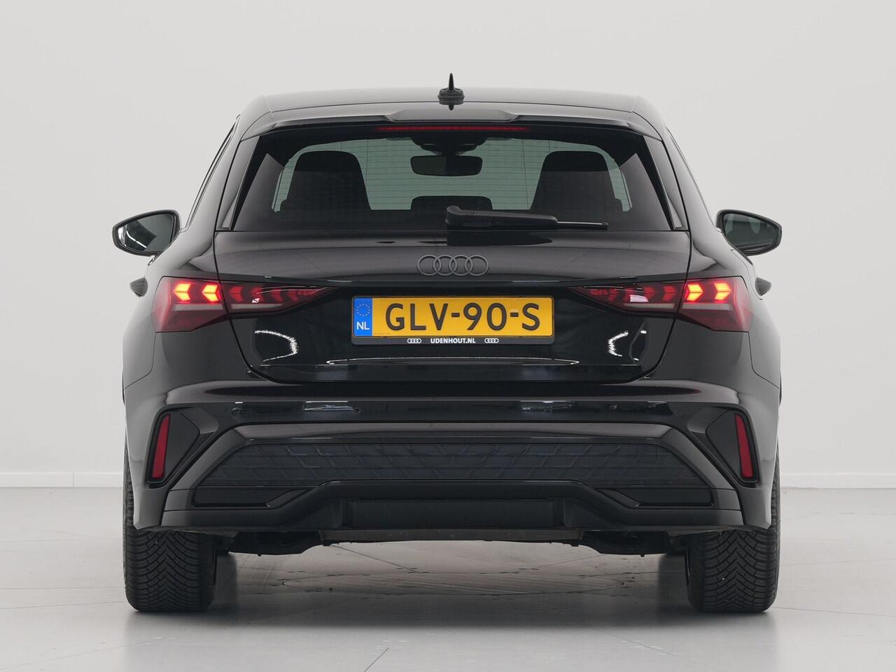 Audi A3 SPORTBACK 30 TFSI 116 pk S-tronic S edition Navi, PDC, Led, Privacy glas 30