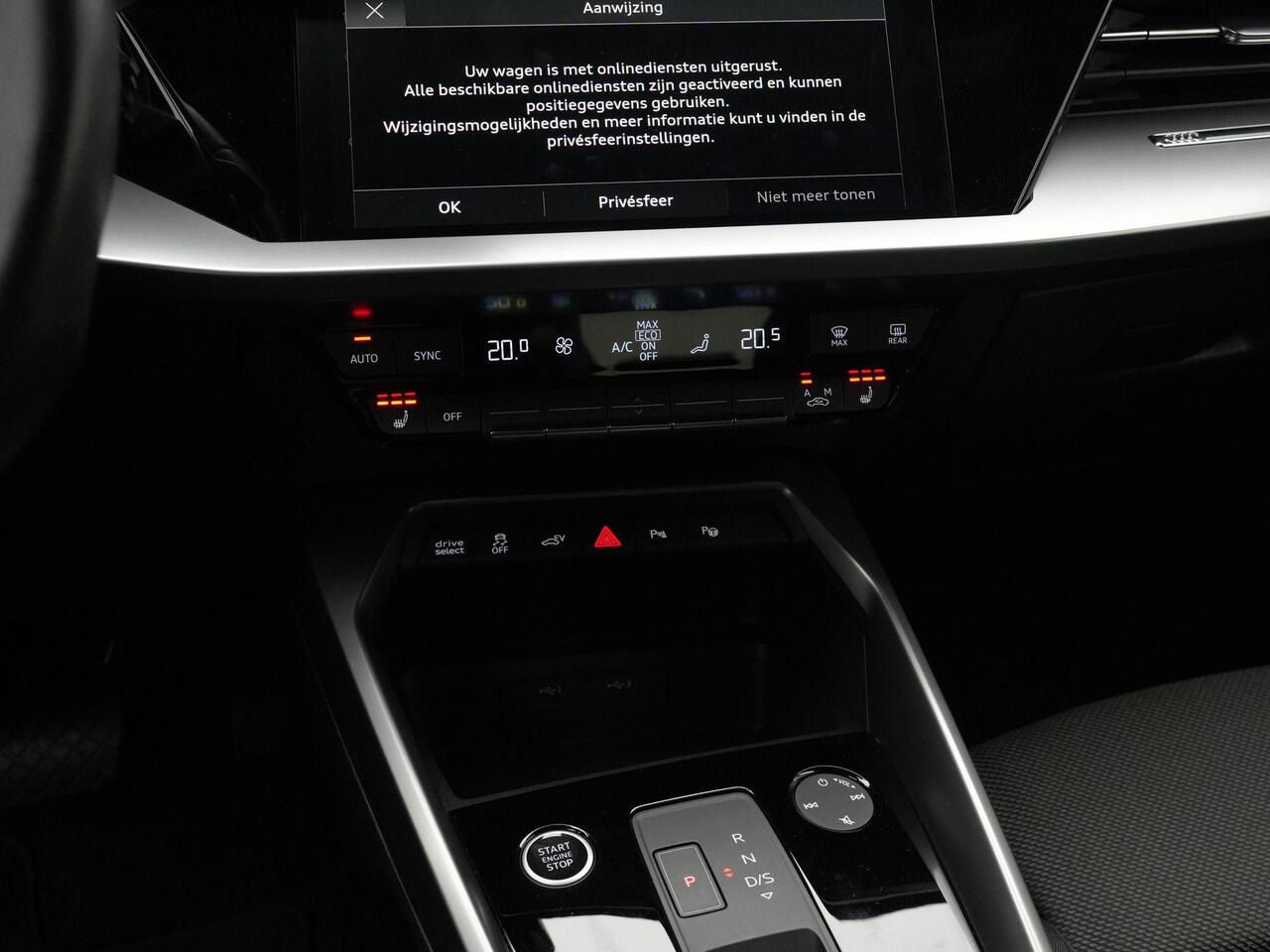 Audi A3 SPORTBACK 45 TFSI e 245 pk S-tronic S-Line | Trekhaak | Achteruitrijcamera | Stoelverwarming | Adaptive Cruise | Navigatie