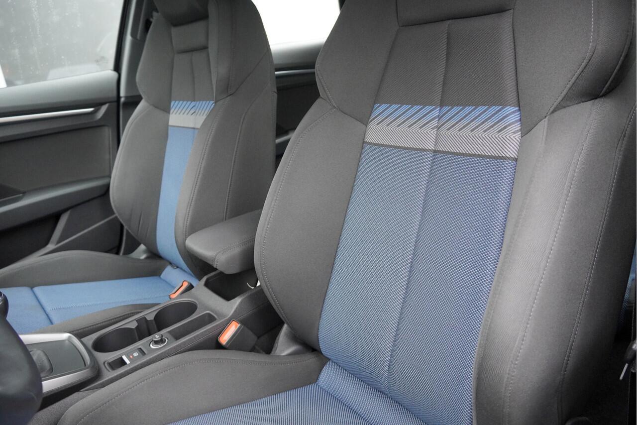 Audi A3 SPORTBACK 35 TFSI 150PK! Business Edition BJ2020 Lmv 17" | Led V+A | Pdc | Navi | Dynamische knipperlichten | App-Connect | Virtual cockpit | Climate control | Cruise control | Sportstoelen | Getint glas | Nw-model!