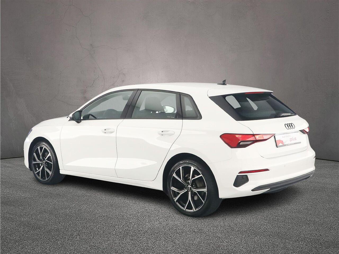 Audi A3 SPORTBACK 30 TFSI Pro Line s-tronic | 18 inch | LED | Cruise Control | Apple Carplay | Optiekzwart | Parkeersensoren |