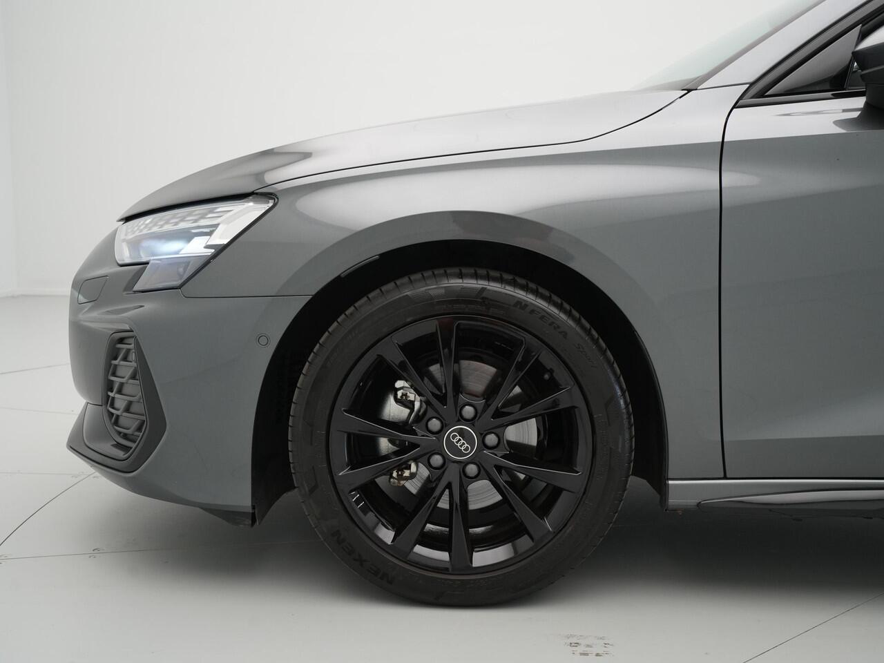 Audi A3 SPORTBACK 30 TFSI 110pk S-Tronic S-Line edition Navigatie Carplay Pdc Led 61