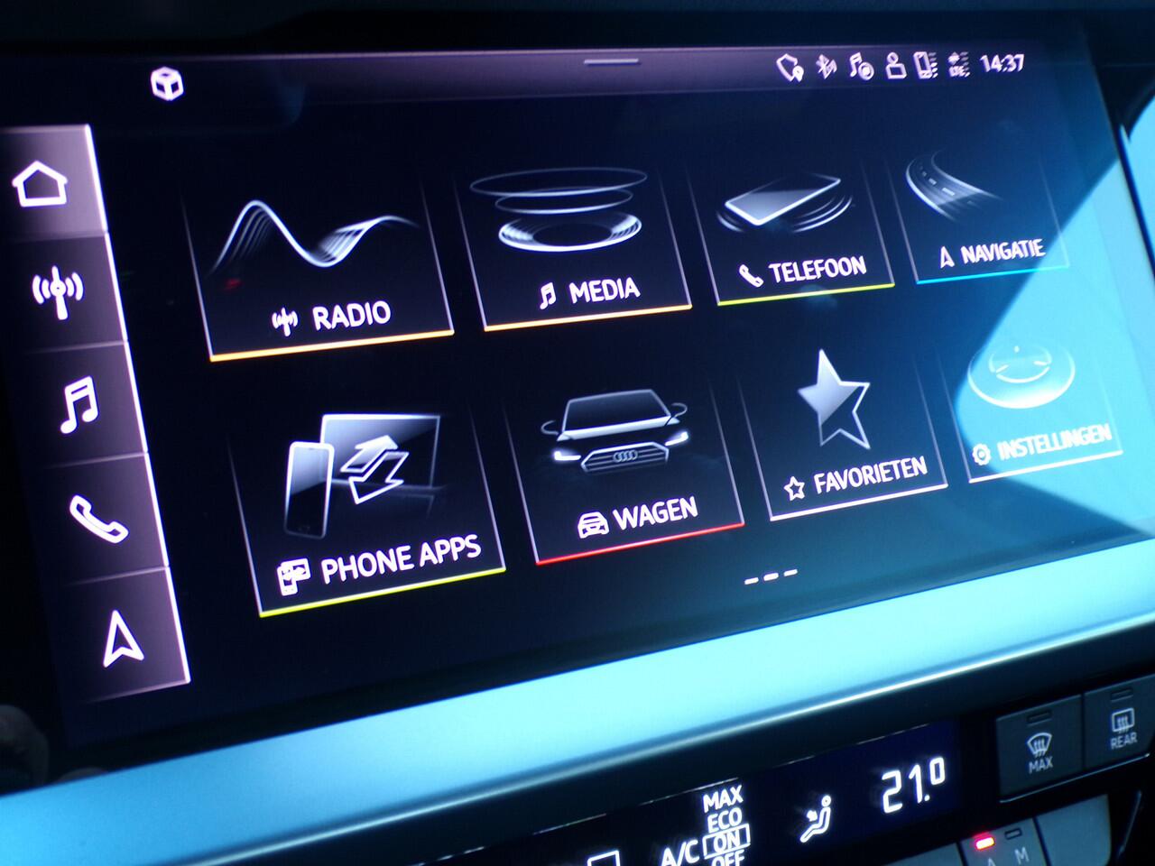 Audi A3 SPORTBACK 35 TFSI Business Edition, Full LED / Carplay + Android Auto / Camera + Sensoren / Climate control / 17' Velgen