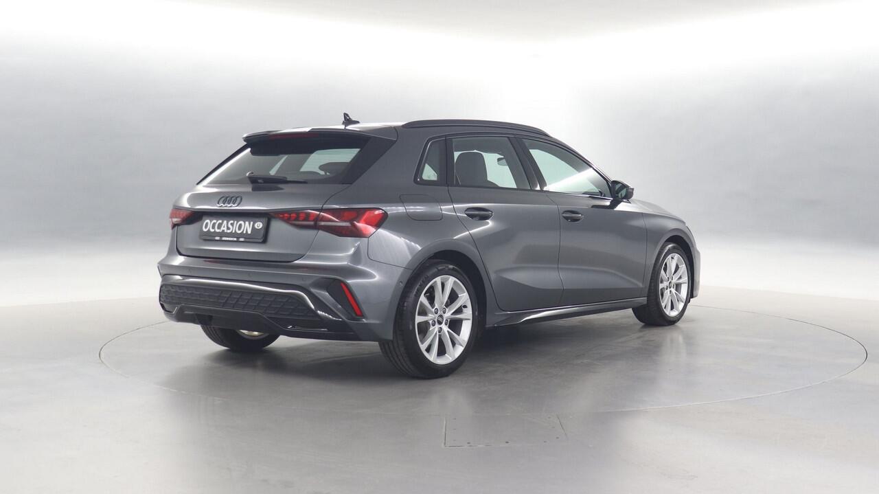 Audi A3 SPORTBACK 30 TFSI 115pk S-Line Edition S-Tronic / Navigatie / Adaptive Cruise / Parkeersensoren