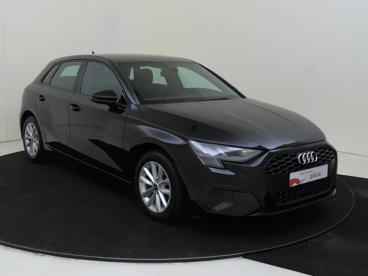 Audi A3 SPORTBACK 30 TFSI Pro Line | Stoelverwarming | Navigatie Plus | Parkeerasisstent | Keyless | CarPlay | Cruise control |