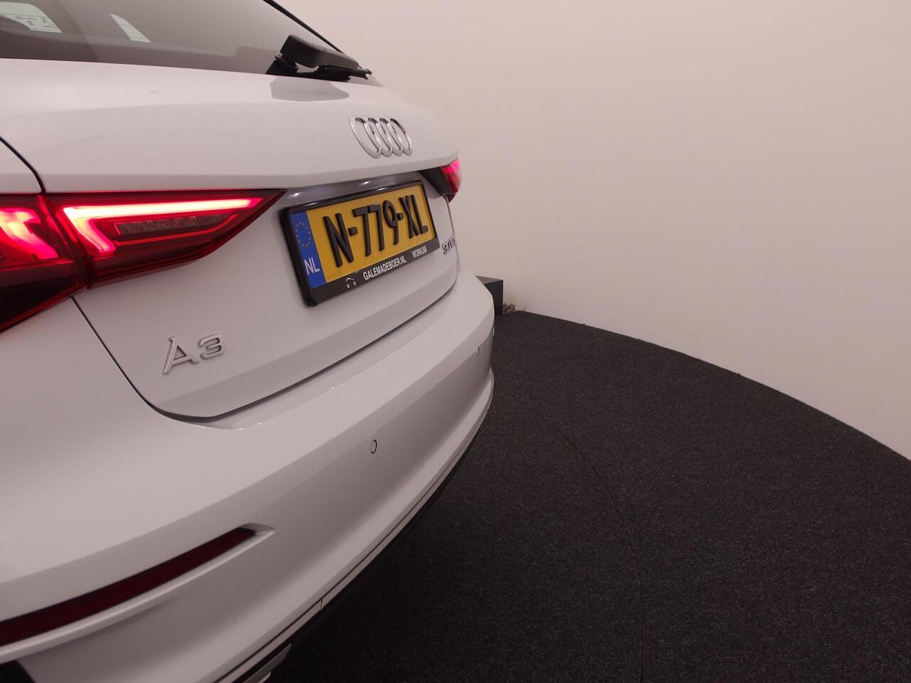 Audi A3 SPORTBACK 30 TFSI Advanced edition AUTOMAAT / TREKHAAK / FULL LED / CARPLAY / DAB+ / ACC VOORBEREID / NAVI / CLIMA / PDC / BLUETOOTH / NL-AUTO