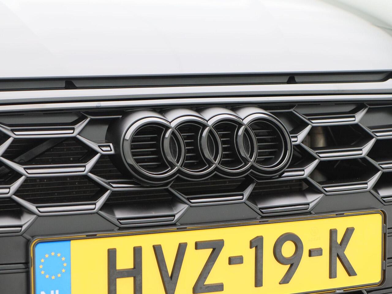 Audi A3 SPORTBACK 45 TFSie 245 Pk S-Line Competition | Full LED | Panoramadak | 18 Inch | B&O Audio | Zwart Optiek | Adaptive Cruise | Carplay | 43.880 Km!!