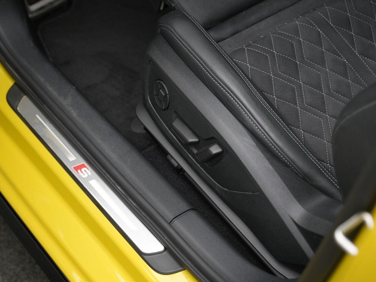 Audi A3 SPORTBACK 45 TFSI e 245 pk S-Line | Matrix LED | Leder/alcantara | Bang & Olufsen | Elektr. verstelbare stoelen