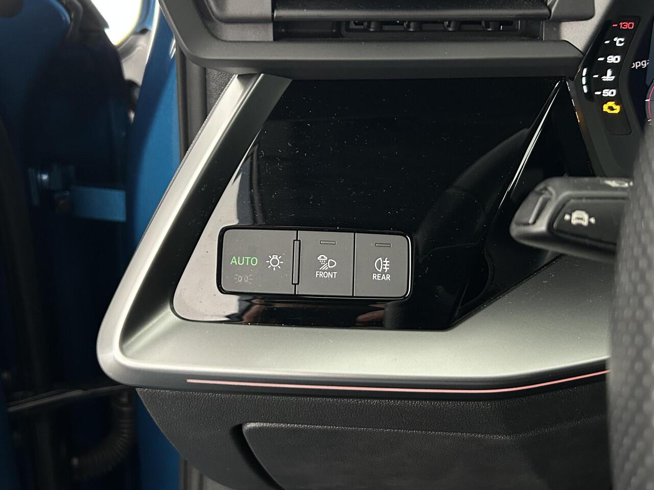 Audi A3 SPORTBACK 35 TFSI 150pk S-Line edition one Panoramadak Stoelverwarming ACC Virtual Cockpit Navigatie