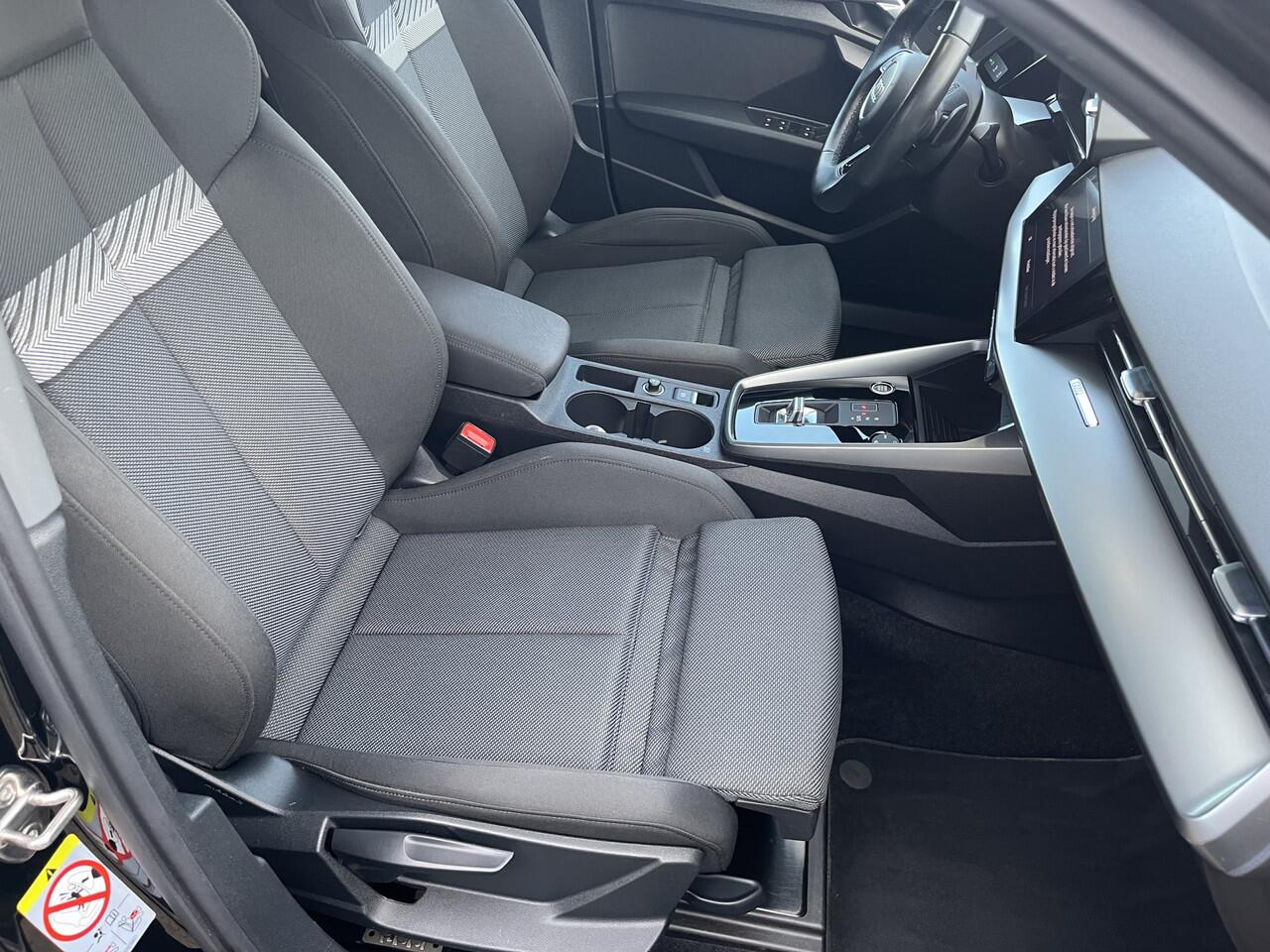 Audi A3 SPORTBACK 30 TFSI Advanced edition 50% deal 9.975,- ACTIE Automaat / Sportstoelen / Carplay / Clima / Cruise