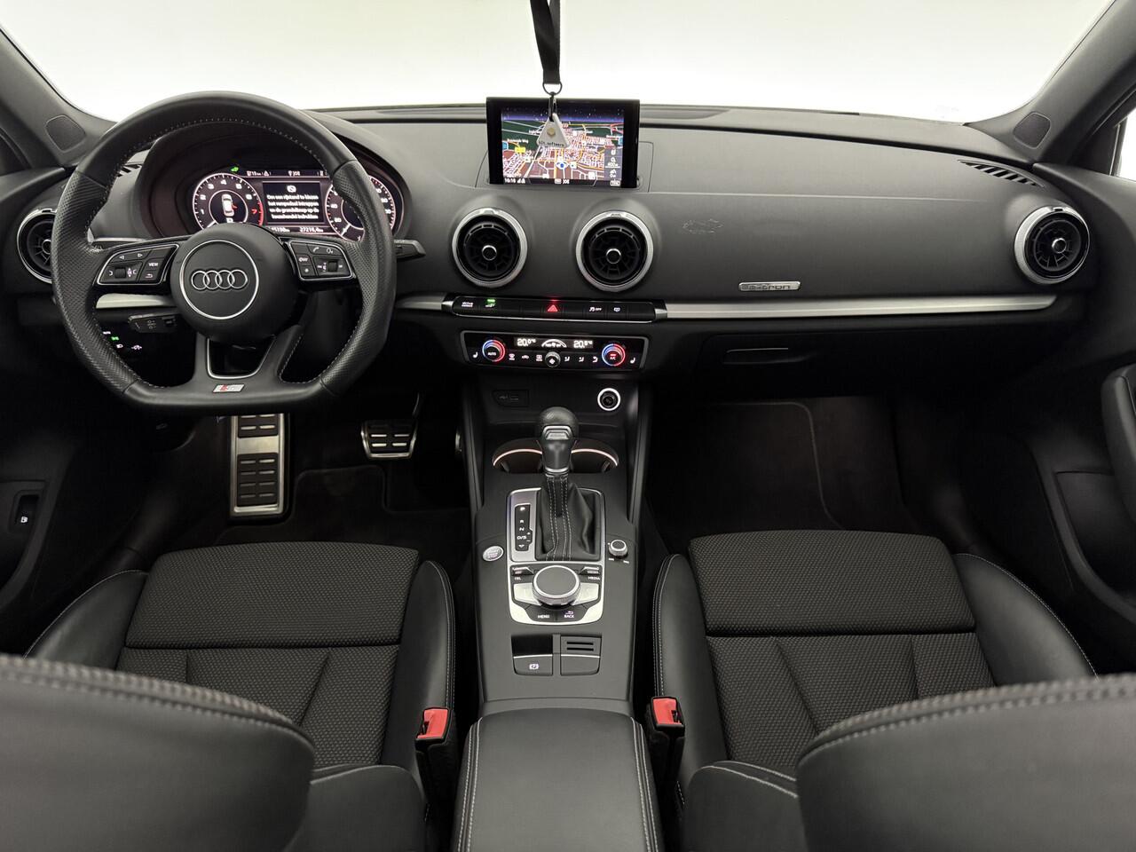 Audi A3 SPORTBACK 40 e-tron 225PK S-line | Pano | Virtual | LED | Carplay | Adaptive Cruise | Stoelverw. l NAP