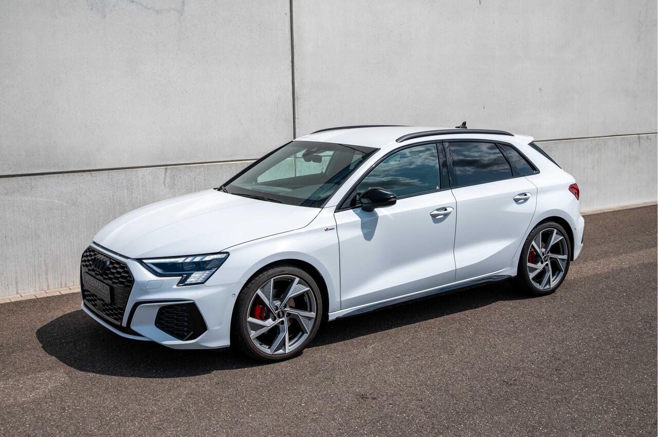 Audi A3 SPORTBACK 35 TFSI S-Line / Dynamic package / Matrix LED