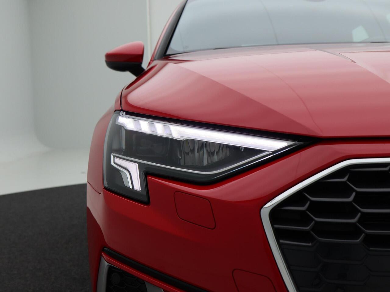 Audi A3 SPORTBACK 35 TFSi 150 Pk Automaat Advanced edition | Cruise | CarPlay | Navigatie | Bluetooth | Parkeersensoren | 17 Inch | 57.694 Km!!