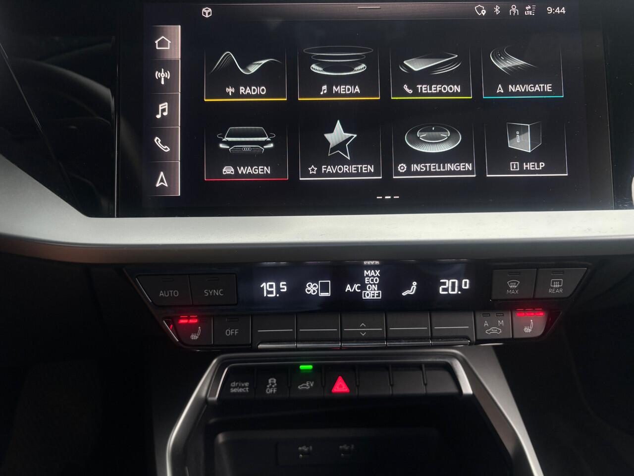 Audi A3 SPORTBACK 45 TFSI e-tron 245 pk S-line Competition