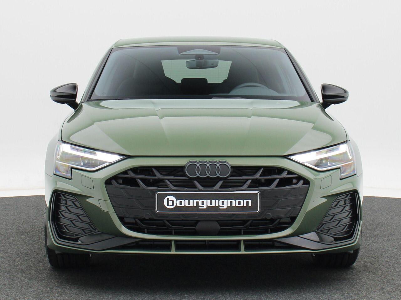 Audi A3 SPORTBACK 35 TFSI | S edition | | Privacy glas | Sonos 3d | 19 inch | Comfortsleutel | Matrix Led |