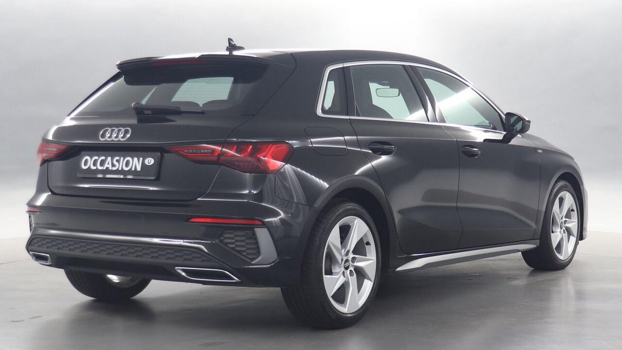Audi A3 SPORTBACK 30 TFSI 110pk S Edition S-tronic / Navigatie / Adaptive Cruise Control / LED