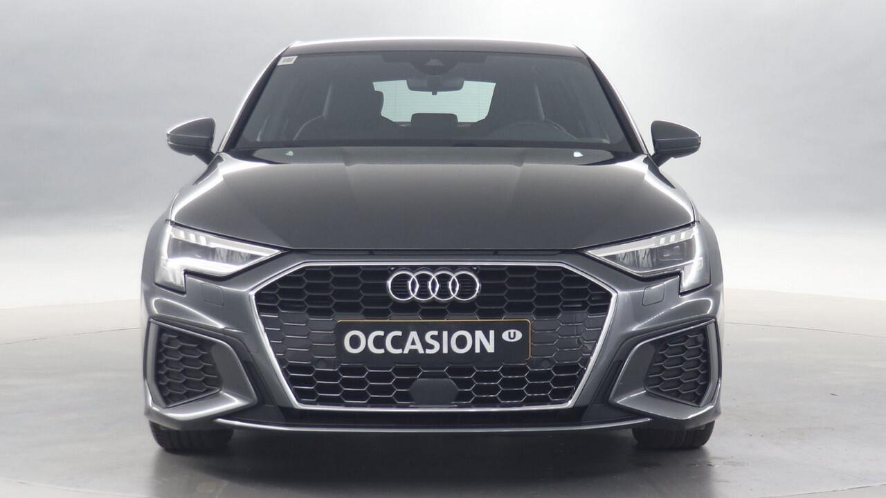 Audi A3 SPORTBACK 30 TFSI 110pk S Edition S-Tronic / Navigatie / Parkeersensoren / LED