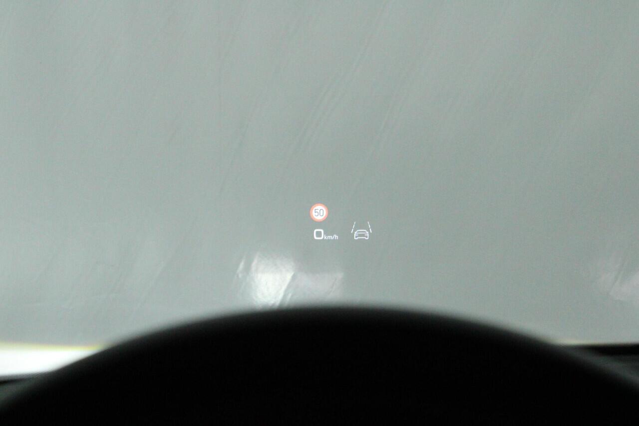 Audi A3 SPORTBACK 40 TFSI e 204pk 2x S-Line Trekhaak Camera Keyless Head-Up Stoelverwarming Virtual Cockpit Navigatie